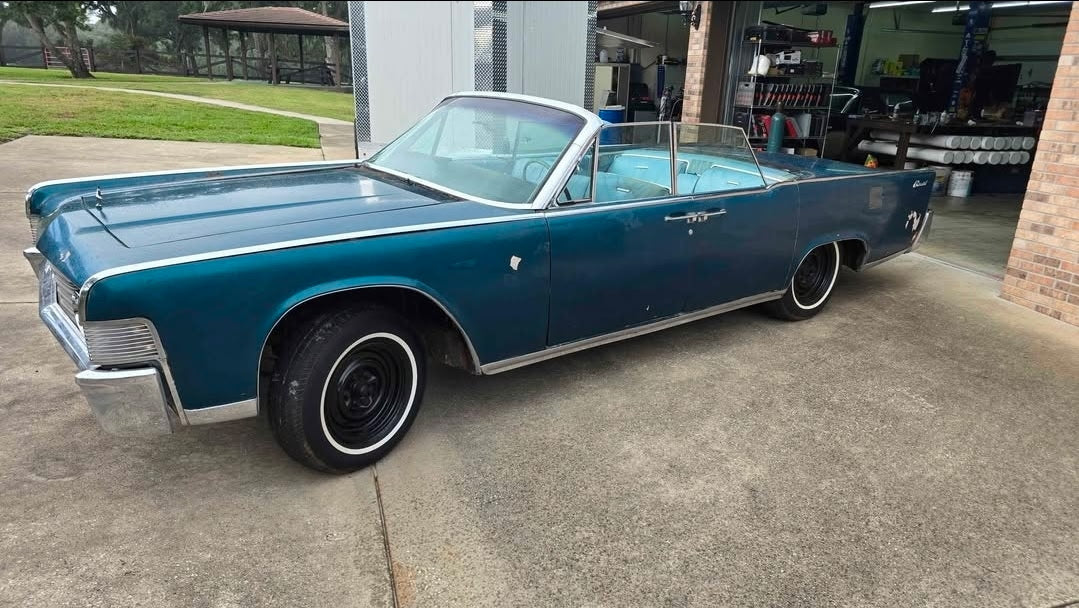 1965 Lincoln Continental Convertible, Codename "Blue Eyes"